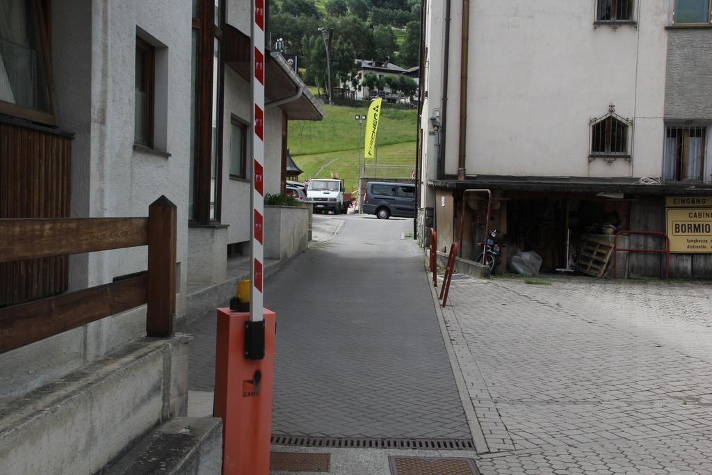 Ferienwohnung Casa Smith E B Bormio Exterior foto